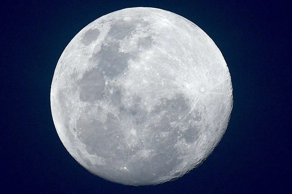 WhiteMoon
